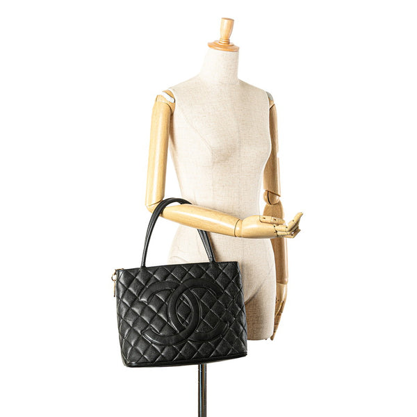 シャネル ココマーク マトラッセ 復刻トート トートバッグ ブラック キャビアスキン レディース CHANEL 【中古】