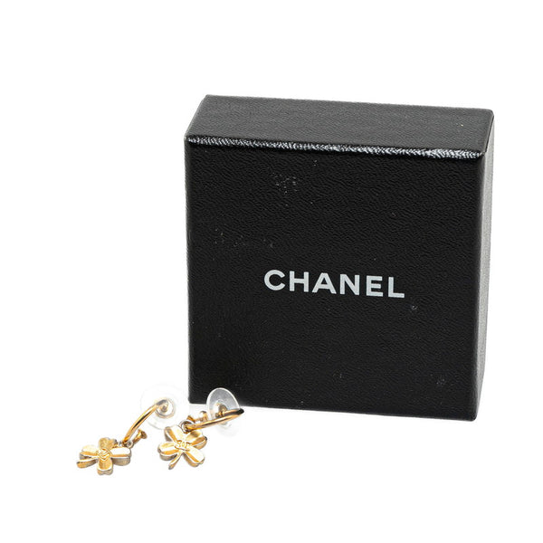 シャネル クローバー　モチーフ ピアス ゴールド メッキ レディース CHANEL 【中古】