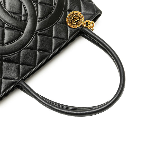 シャネル 復刻トート トートバッグ ブラック ゴールド金具 ラムスキン レディース CHANEL 【中古】