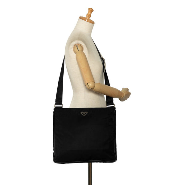 プラダ 三角ロゴプレート 斜め掛け ショルダーバッグ ブラック ナイロン レザー レディース PRADA 【中古】