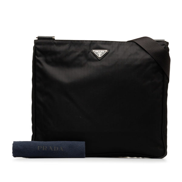 プラダ 三角ロゴプレート 斜め掛け ショルダーバッグ ブラック ナイロン レザー レディース PRADA 【中古】
