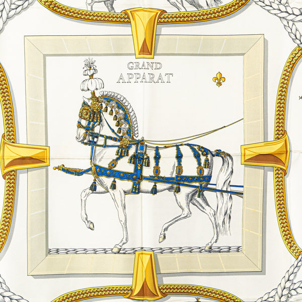 エルメス カレ90 GRAND APPARAT 盛装の馬 スカーフ ブルー ホワイト イエロー シルク レディース HERMES 【中古】