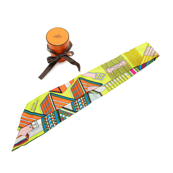 エルメス ツイリー SANGLES EN ZIGZAG ジグザグのサングル スカーフ マルチカラー シルク レディース HERMES 【中古】