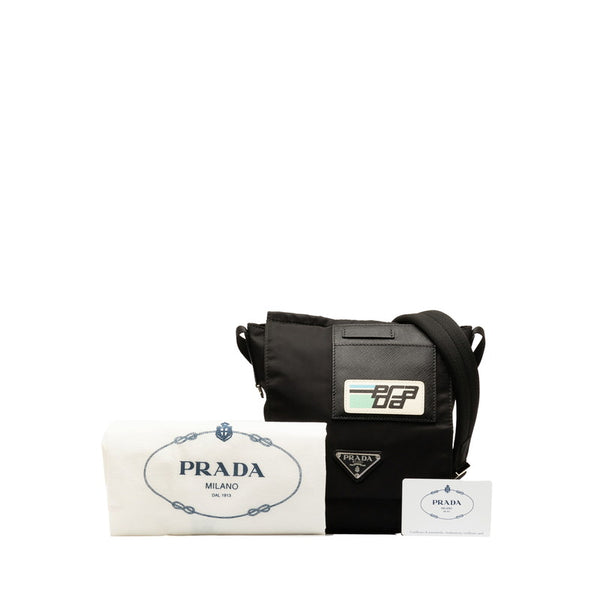 プラダ 三角ロゴプレート 斜め掛け ショルダーバッグ ブラック ナイロン レザー レディース PRADA 【中古】