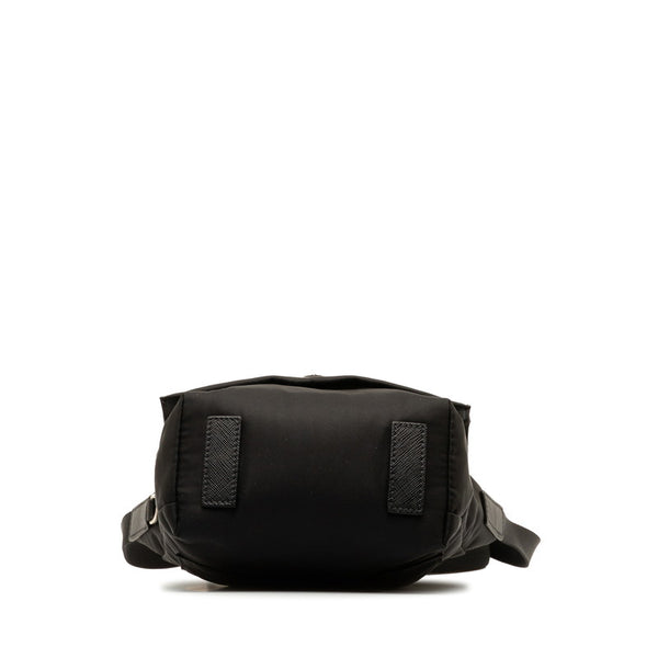 プラダ 三角ロゴプレート 斜め掛け ショルダーバッグ ブラック ナイロン レザー レディース PRADA 【中古】