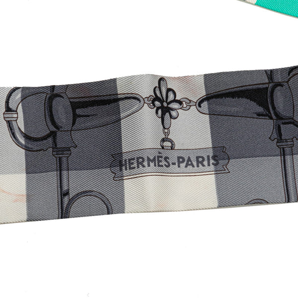 エルメス ツイリー MORS ET GOURMETTES VICHY アントラシット メンソール スカーフ グレー シルク レディース HERMES 【中古】