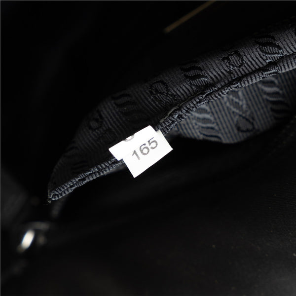 プラダ 三角ロゴプレート テスート 斜め掛け ショルダーバッグ V167 ブラック ナイロン レザー レディース PRADA 【中古】