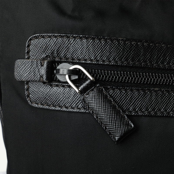 プラダ 三角ロゴプレート ショルダーバッグ VA0338 ブラック ナイロン レザー レディース PRADA 【中古】