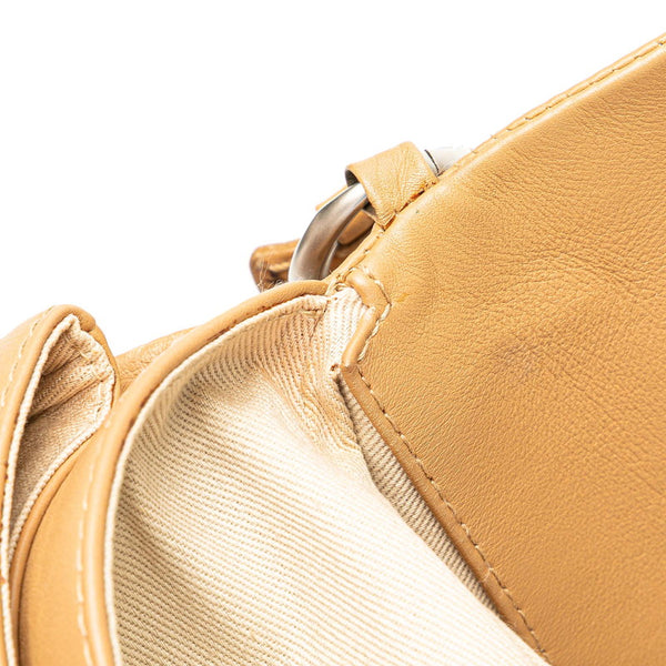 シャネル チョコバー 2.55 ワンショルダーバッグ ベージュ ラムスキン レディース CHANEL 【中古】