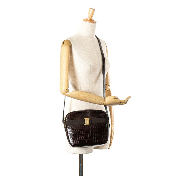 サルヴァトーレフェラガモ ヴァラ クロコ型押し 斜め掛け ショルダーバッグ ブラウン レザー レディース Salvatore Ferragamo 【中古】