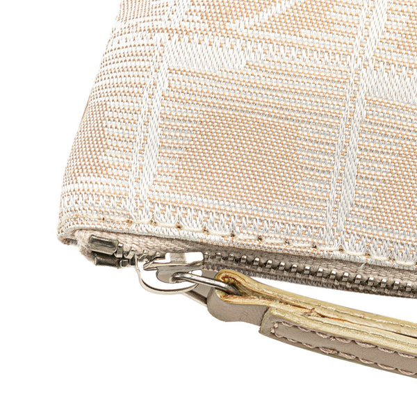 シャネル ニュートラベルライン ココマーク ポーチ ベージュ ホワイト キャンバス レディース CHANEL 【中古】