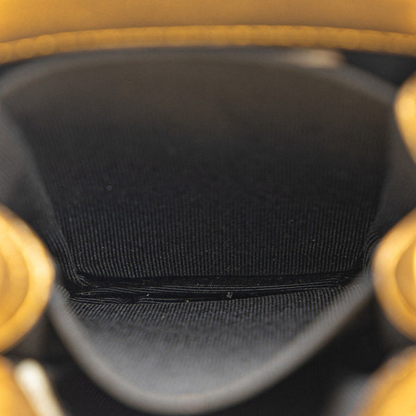 シャネル ココマーク チェーン 斜め掛け ショルダーバッグ フォンホルダー ポーチ ゴールド パテントレザー レディース CHANEL 【中古】