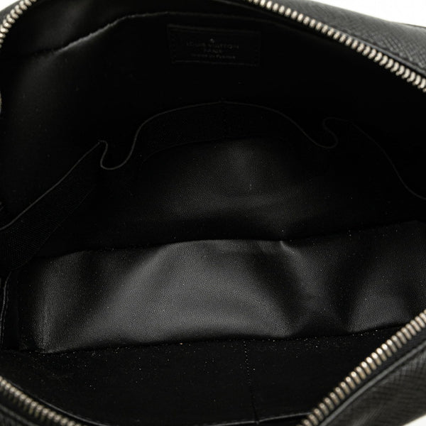 ルイ ヴィトン タイガ トゥルーストワレットGM セカンドバッグ M32720 ノワール ブラック レザー レディース LOUIS VUITTON 【中古】
