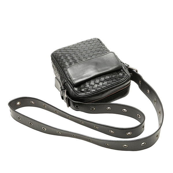 ボッテガヴェネタ イントレチャート 斜め掛け ショルダーバッグ ブラック レザー レディース BOTTEGAVENETA 【中古】