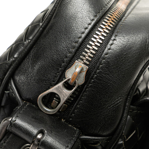 ボッテガヴェネタ イントレチャート 斜め掛け ショルダーバッグ ブラック レザー レディース BOTTEGAVENETA 【中古】