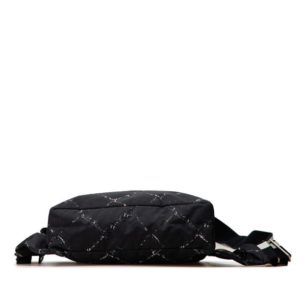 シャネル 旧トラベルライン リュック バックパック ブラック ナイロン レディース CHANEL 【中古】