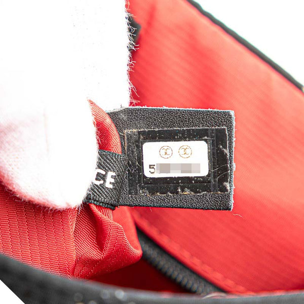 シャネル 旧トラベルライン リュック バックパック ブラック ナイロン レディース CHANEL 【中古】