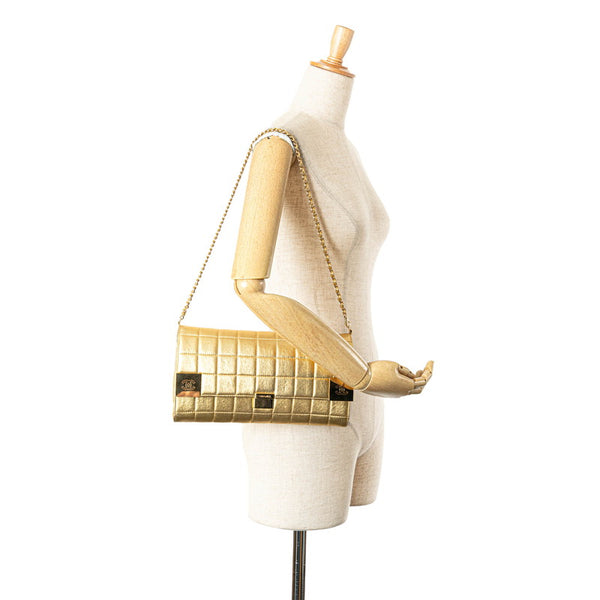 シャネル チョコバー ココマーク チェーン ショルダーバッグ ゴールド ラムスキン レディース CHANEL 【中古】