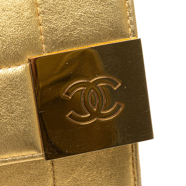 シャネル チョコバー ココマーク チェーン ショルダーバッグ ゴールド ラムスキン レディース CHANEL 【中古】