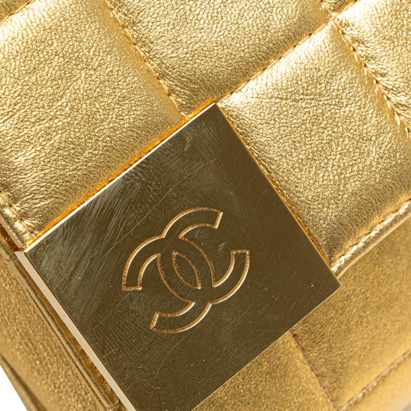 シャネル チョコバー ココマーク チェーン ショルダーバッグ ゴールド ラムスキン レディース CHANEL 【中古】