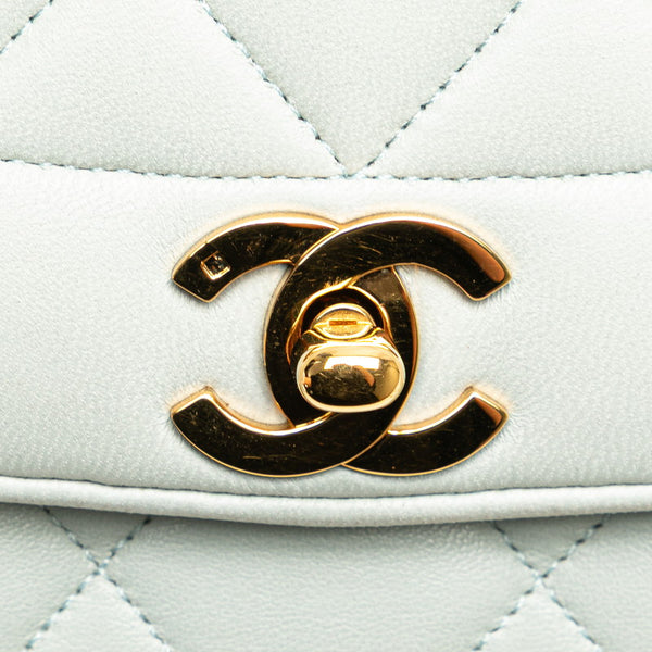 シャネル ダイアナ ココマーク 斜め掛け チェーン ショルダーバッグ ライトブルー ラムスキン レディース CHANEL 【中古】
