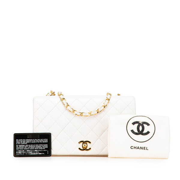 シャネル マトラッセ23 フルフラップ チェーンショルダーバッグ ホワイト ゴールド金具 ラムスキン レディース CHANEL 【中古】