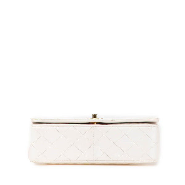 シャネル マトラッセ23 フルフラップ チェーンショルダーバッグ ホワイト ゴールド金具 ラムスキン レディース CHANEL 【中古】