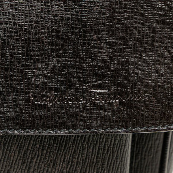 サルヴァトーレフェラガモ 斜め掛け ショルダーバッグ FZ-94 9671 ブラック ブルー グレー レザー レディース Salvatore Ferragamo 【中古】