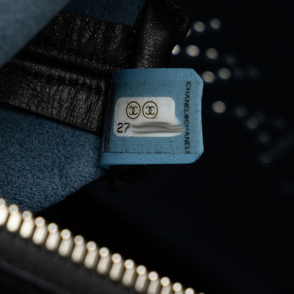 シャネル ココマーク パンチング クラッチバッグ セカンドバッグ ブラック レザー レディース CHANEL 【中古】