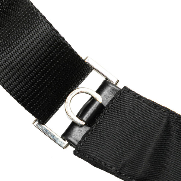 プラダ 三角ロゴプレート ショルダーバッグ ブラック ナイロン レザー レディース PRADA 【中古】