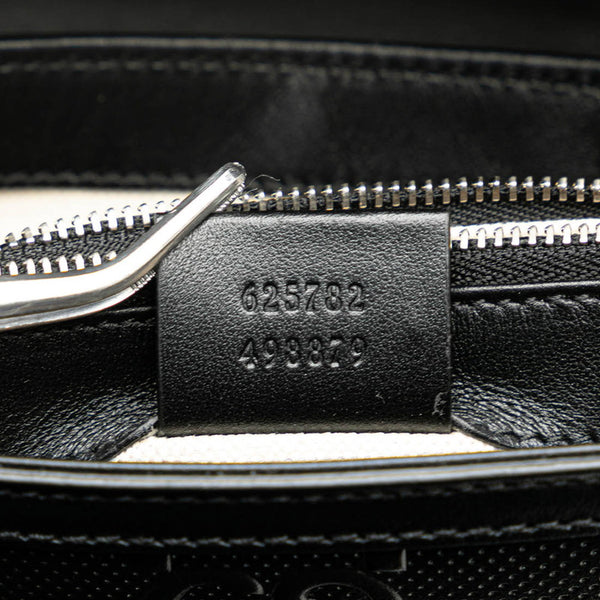 グッチ GGエンボス メッセンジャーバッグ ショルダーバッグ 625782 ブラック PVC レザー レディース GUCCI 【中古】