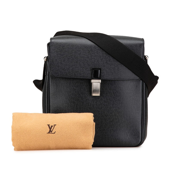 ルイ ヴィトン タイガ ヤランガ 斜め掛け ショルダーバッグ M30822 アルドワーズ ブラック レザー メンズ LOUIS VUITTON 【中古】