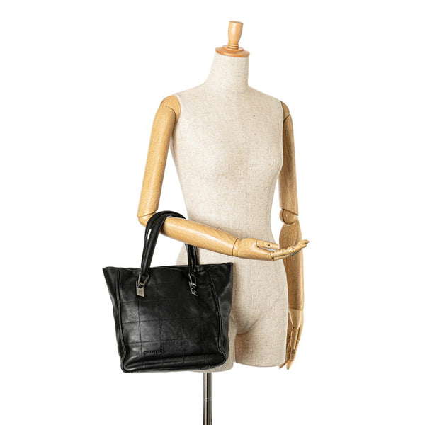 シャネル チョコバー ハンドバッグ ブラック ラムスキン レディース CHANEL 【中古】