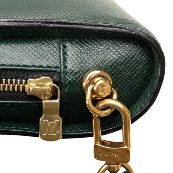 ルイ ヴィトン タイガ バイカル セカンドバッグ クラッチバッグ M30184 エピセア グリーン レザー レディース LOUIS VUITTON 【中古】