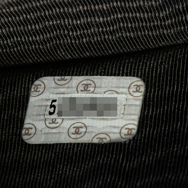 シャネル ワイルドステッチ ココマーク がま口 二つ折り財布 ブラック ラムスキン レディース CHANEL 【中古】