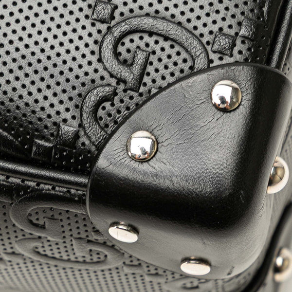 グッチ GGエンボス 斜め掛け ショルダーバッグ 626363 ブラック レザー レディース GUCCI 【中古】