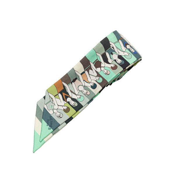 エルメス ツイリー 水遊びをする人 LES BAIGNEUSES スカーフ グリーン マルチカラー シルク レディース HERMES 【中古】