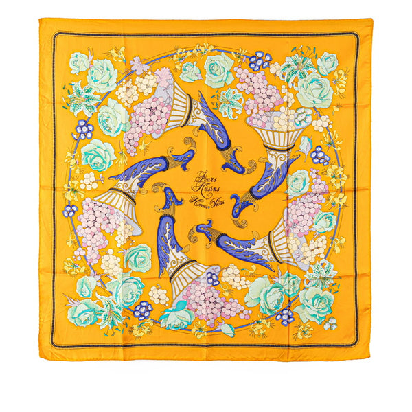 エルメス カレ90 FLEURS RAISINS 葡萄の花 スカーフ イエロー マルチカラー シルク レディース HERMES 【中古】