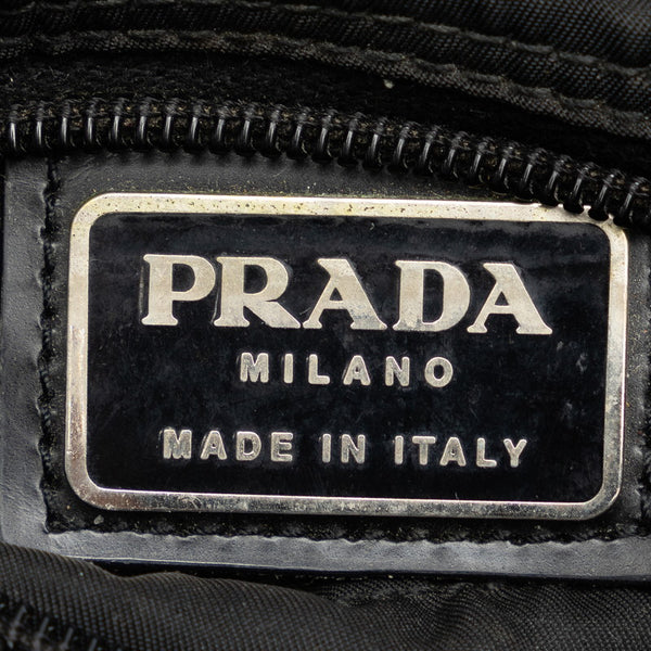 プラダ 三角ロゴプレート ショルダーバッグ ブラック ナイロン レディース PRADA 【中古】