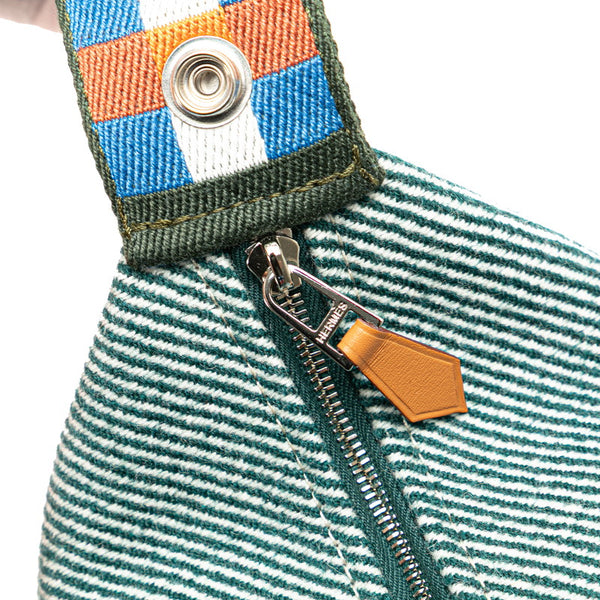 エルメス ブリッドアブラック オ カレ PM ハンドバッグ ポーチ ヴェールフォレ グリーン系 トワルアッシュ レディース HERMES 【中古】