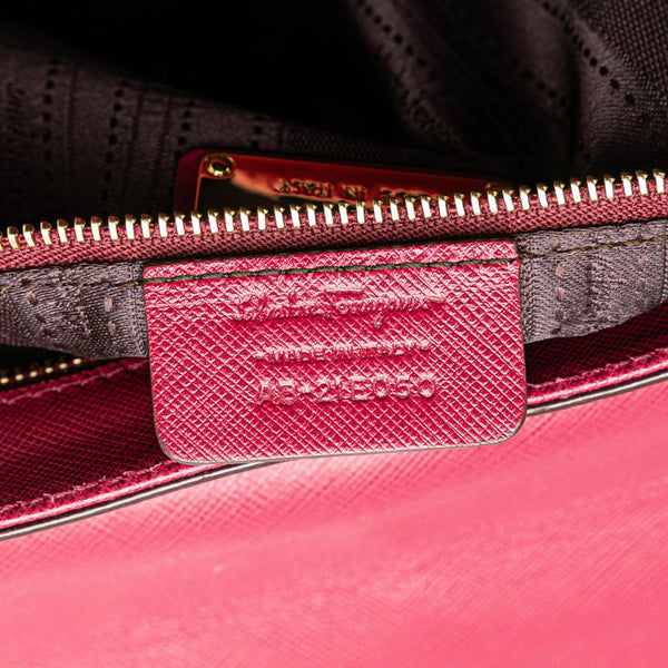 サルヴァトーレフェラガモ ガンチーニ チェーン ショルダーバッグ ピンク レッド レザー レディース Salvatore Ferragamo 【中古】