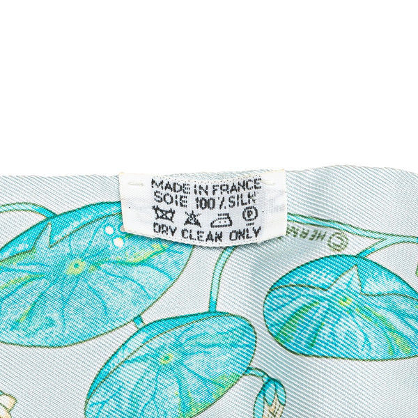 エルメス ツイリー 蓮の花 スカーフ ライトブルー ホワイト マルチカラー シルク レディース HERMES 【中古】