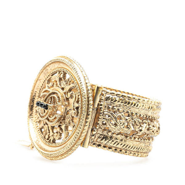 シャネル ココマーク バングル ゴールド メッキ レディース CHANEL 【中古】