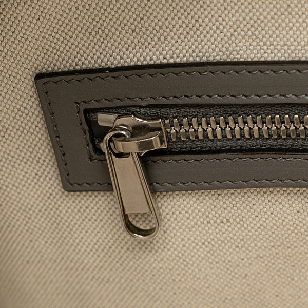 グッチ GGエンボス トートバッグ 700421 グレー PVC レザー レディース GUCCI 【中古】