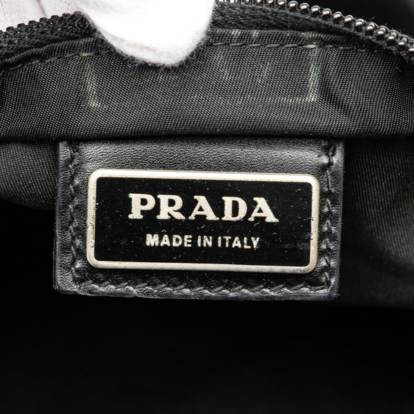 プラダ 三角ロゴプレート ショルダーバッグ ブラック ナイロン レディース PRADA 【中古】