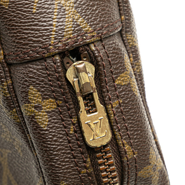 ルイ ヴィトン モノグラム トゥルース トワレット23 セカンドバッグ クラッチバッグ M47524 ブラウン PVC レディース LOUIS VUITTON 【中古】