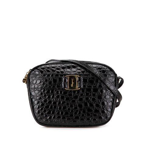 サルヴァトーレフェラガモ 型押し 斜め掛け ショルダーバッグ ブラック レザー レディース Salvatore Ferragamo 【中古】