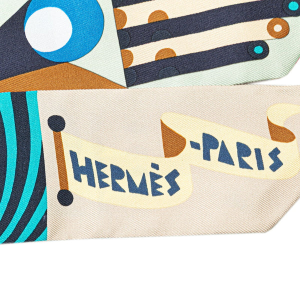 エルメス ツイリー Parade en Fanfare パラード アン ファンファーレ スカーフ ブルー ブラウン レッド マルチカラー シルク レディース HERMES 【中古】