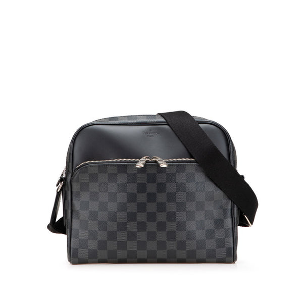 ルイ ヴィトン ダミエ グラフィット デイトンPM ショルダーバッグ  N41408 ブラック PVC レザー レディース LOUIS VUITTON 【中古】