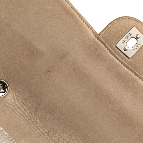 シャネル ニュートラベルライン チェーンショルダーバッグ ホワイト キャンバス レディース CHANEL 【中古】